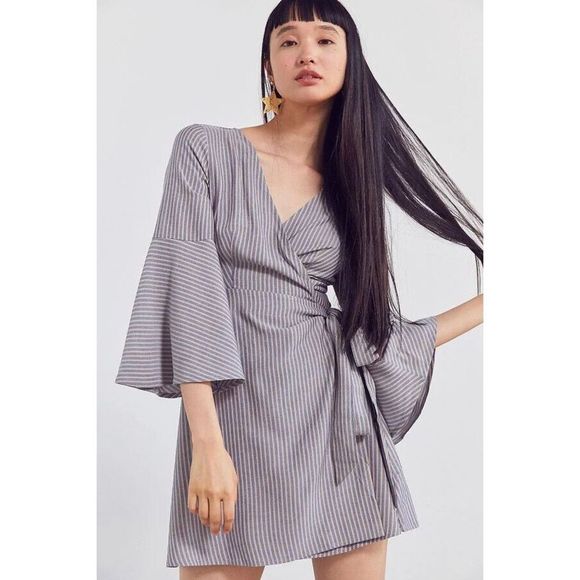 Urban Outfitters Dresses & Skirts - Ecote OU Wrap Dress Womens Size Medium Blue/Tan Striped Bell Sleeve V-Neck 90s